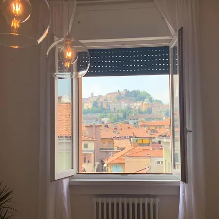 Camozzi Apartament *